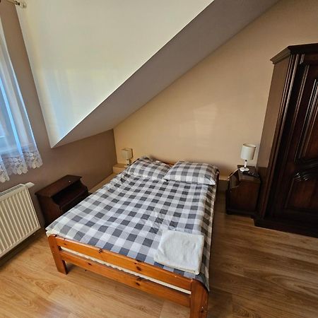 Zlota Roza Hotel Sedziszow Buitenkant foto